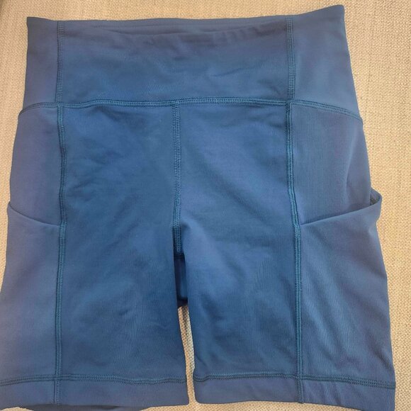 Lululemon Sole Training Short with pockets - Picture 6 of 10